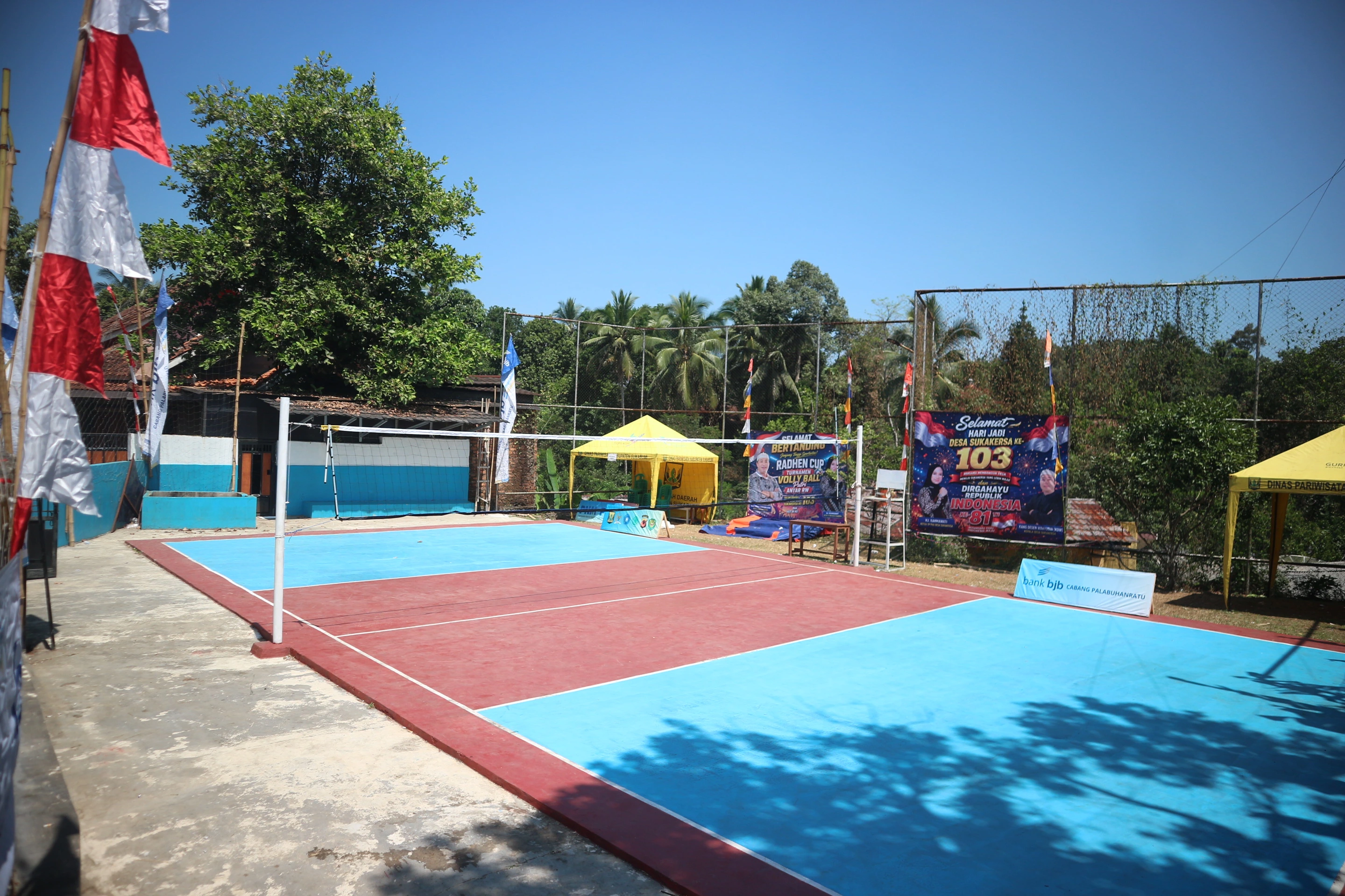 Lapang Volly Rhaden Center